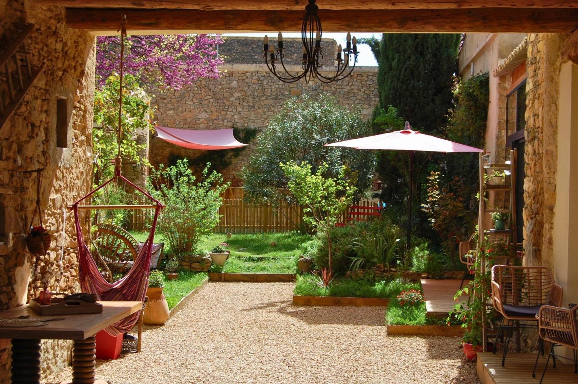 La Bucolique, Chambres Et Jardin D'Hotes Sabran Eksteriør billede