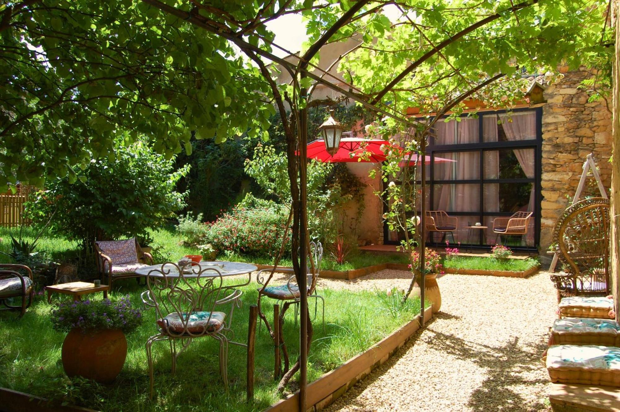 La Bucolique, Chambres Et Jardin D'Hotes Sabran Eksteriør billede